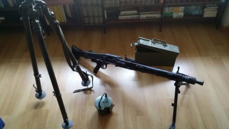 Vendo esta MG53, la MG42 yugoslava Produzze44, NUEVA, Inutilizada conforme a la antigua normativa británica 02