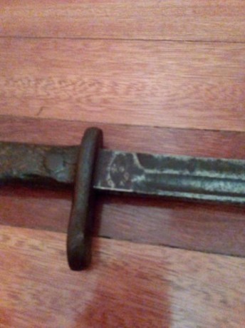 Buenas tardes. Necesitaria vuestra ayuda para identificar una bayoneta. YO creo que es una mauser 1893 02