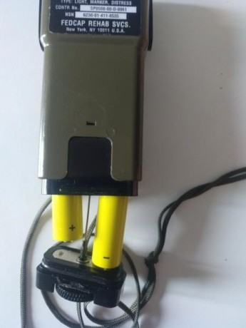 Vendo esta linterna estroboscópica utilizada por el ejercito americano entre otros.
Está prácticamente 20