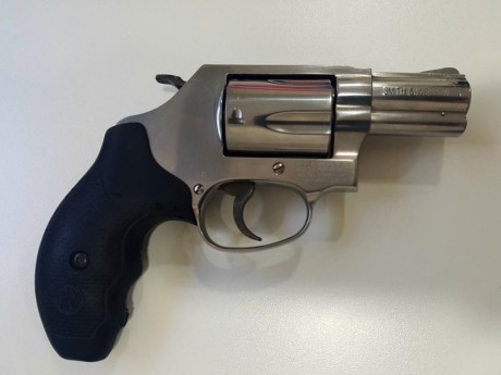 Cambio Revolver Smith Wesson Mod. 60 en calibre 357 Magnum , 2.5" de cañón , acero inoxidable, J 02