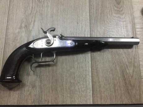 Pasado el verano pongo a la venta esta pistola de un compañero fallecido, se trata de una pistola LE PAGE 00