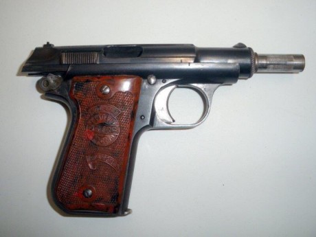 Un compañero vende esta preciosa ASTRA FALCON, en calibre 9mm Corto, guiada en F.
Está en Madrid, y se 10