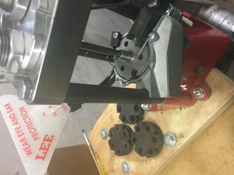   Vendo prensa Lee Pro 1000 con dais 9mm y  con repuestos
  
  Retirada de la venta
     
   Salu2 31