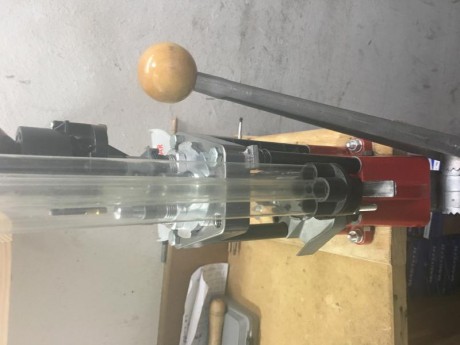   Vendo prensa Lee Pro 1000 con dais 9mm y  con repuestos
  
  Retirada de la venta
     
   Salu2 00