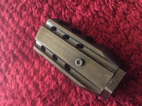 Hola, el otro día un armero me enseñó un rifle que estaba a bastante buen precio y al tacto y primera 122