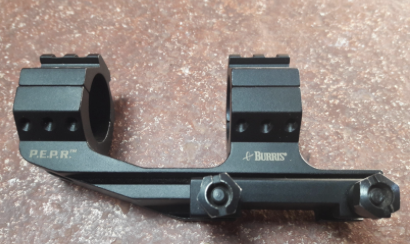 Vendo montura para rifles AR 

Marca Burris modelo P.E.P.R. 

Precio: 80 eu + portes

Para visor con tubo 01