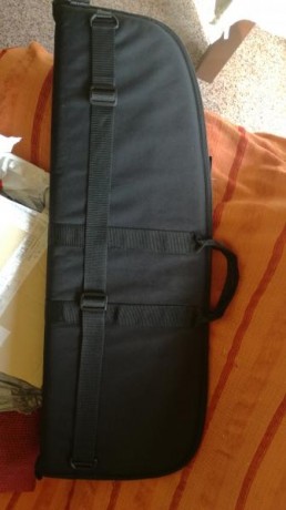 VENDIDA

Tengo esta funda nueva sin estrenar para carabinas bullpup
yo uso una en mi Edgun Matador con 10