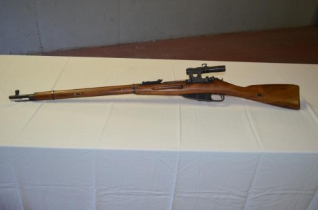 Vento el mosin con todos sus numeros coincidentes su visor original y su bayoneta tambien con su numero
Esta 02