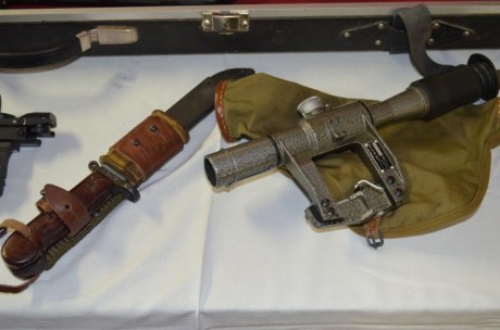 vendo dragunov con todo su equipamiento : portacargadores  con la baqueta , 3 cargadores de 10 tiros y 12
