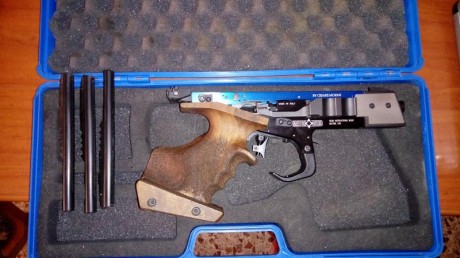 hola buenas tardes,pues eso dejo la modalidad de arma corta para pasarme a arma larga,vendo esta arma.

SMITH& 20