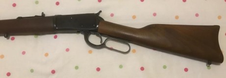 Vendo un rifle Rossi calibre 44 magnum, el rifle esta en Barcelona donde se puede ver y probar, el nuevo 00