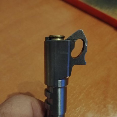 Hola, voy comprar dies nuevos (actualmente uso los lee en una prensa lee) y me preguntaba qué marca os 31