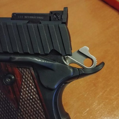 Hola, voy comprar dies nuevos (actualmente uso los lee en una prensa lee) y me preguntaba qué marca os 30