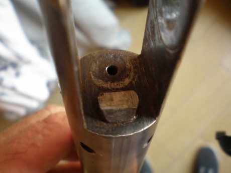 Hola buenas, estoy restaurando una gamo David DS, pero me encuentro que no puedo sacar el bulón, no veo 51