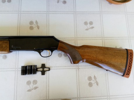 VENDIDA escopeta Browning B-80, cal.12, en perfectas condiciones mecánicas y muy buen estado.

Un saludo 02