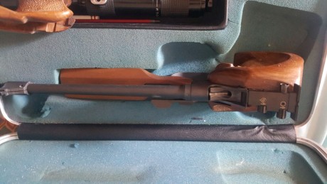 Vendo Pistola de Libre Hammerli modelo 150, calibre 22lr, para Guía F.

Se vende con dos culatas y maletín 02