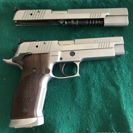 Sig Sauer X five single action 5" mas carro de 6".
4 cargadore, todo en sus cajas originales, 02