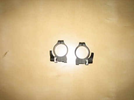 Hola.  Vendo anillas de acero desmontables para rifle CZ, estaban en un modelo 527 de monturas fijas de 02