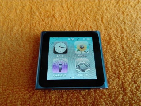VENDO Apple iPod nano 6th Generación 16 GB + LunaTik Multi-Touch Watch Kit de aluminio.

Convierte el 02