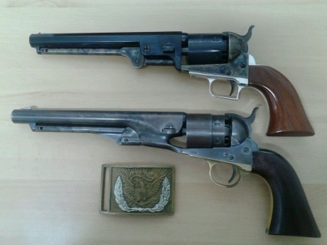 Hola a todos:
Vendo mi Colt Army 1860 original de destino militar y fabricado en el año 1863. Muestro 60