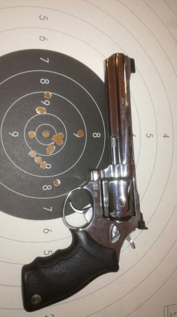 pues eso un amigo me pide que le ponga a la venta varias pistolas y revolveres  estan en perfecto estado 30
