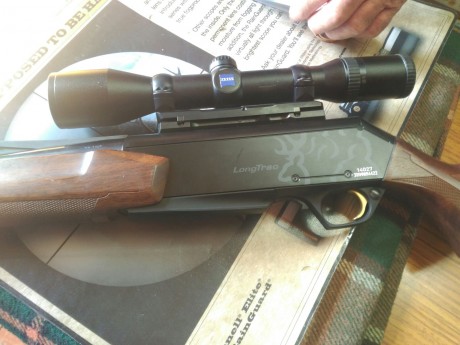 Buenos días!!! 
Alguien me puede decir el modelo exacto de este rifle? Es un Browning long track calibre 00