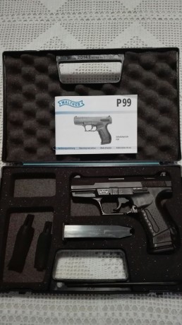  Un amigo mío  quiere desprenderse de sus armas. Están  NUEVAS y PRÁCTICAMENTE SIN USO  desde hace años.

Se 01
