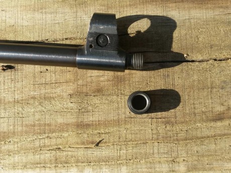 Vendo carabina Toz 78 de cerrojo calibre 22LR, de fabricación rusa. 
Perfecto estado de maderas y de pavón 02