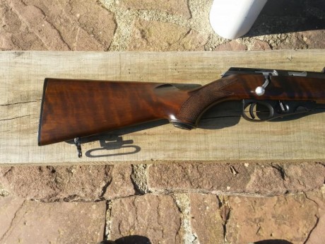 Vendo carabina Toz 78 de cerrojo calibre 22LR, de fabricación rusa. 
Perfecto estado de maderas y de pavón 10
