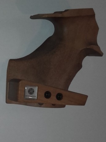 Vendo cacha Morini talla L para pistolas de aire LP-10 y LP-50.
100 € más gastos. 01
