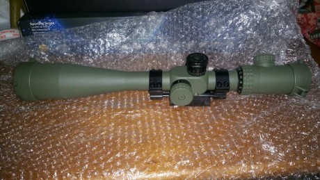 Hola . Vendo visor TAC VECTOR OPTICS 10-40X56 MILDOT pintado en verde  130 € . envío incluido . va sin 01