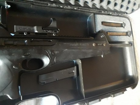Vendo Carabina Beretta CXStorm del CAL.9mm con poco uso , tres cargadores, maletín original, muy de limpieza 00