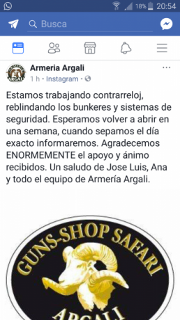 Os pongo el enlace de la noticia. 

https://www.estrelladigital.es/articulo/madrid/destrozan-desvalijan-armeria-mas-grande-madrid/20171002210729331445.html 00