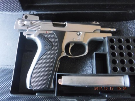 Hola a tod@s, vendo por cambio de armero S&W 5906  en perfecto estado 4" (interesados podéis 01