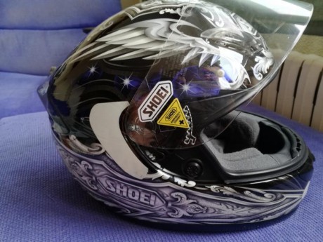 Pues eso, que vendo un casco Shoei XR1000, talla L muy bien cuidado. No lleva golpes ni roces. El casco 20