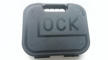 Por falta de tiempo para usarla vendo la siguiente pistola Glock 19 Gen 4, de reestreno, con importantes 02