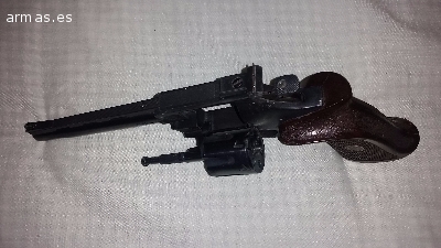 SE VENDE REVOLVER ARMINIUS CALIBRE 22 ESTA EN BUEN ESTADO. PRECIO 125€
MAS INFORMACION AL TELEFONO: 673642889 02