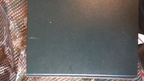 Hola 
Vendo los cuatro primeros tomos de esta enciclopedia.Creo que sobran las palabras para referirme 11