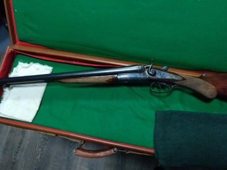 Vendo paralela Joaquín Fernández (Eibar) paralela de 70 cm
Cantonera de hasta de búfalo, grabados preciosos.
Cañones 31