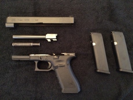 Vendo Glock 34 de 4ª generación del calibre 9 mm parabellum (de fuego real), está casi sin usar en perfecto 02