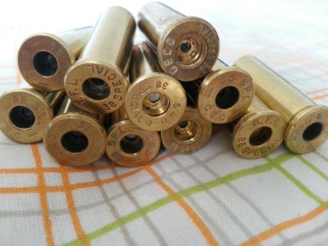 Vendo 750 vainas del 38spl con 1 solo disparo, son en su mayoria CBC aunque hay de otros tipos. Han sido 00