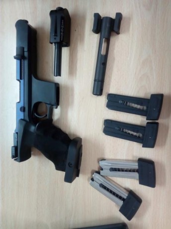 Vendo pistola Hammerli SP20 RRS del calibre 32 con kit del calibre 22, poco usada, precio 1000€ 02