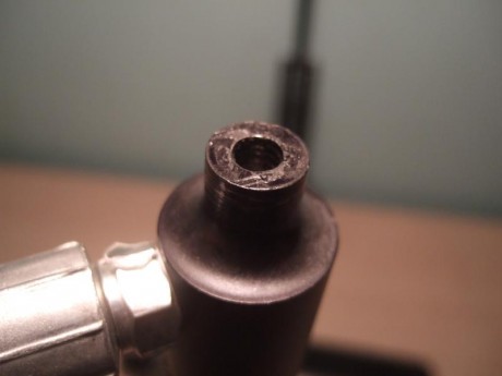 Hola, necesito ayuda porfavor, 
cargo las carabinas en el campo con esta botella de airsoft, a la que 00