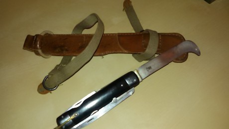 hola cambiaria navaja de salto paracaidista FNT TP57 , en excelente estado,con su funda portadora, pieza 01