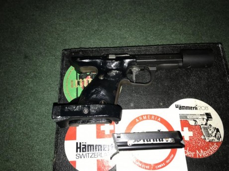 Pongo a la venta mi unique/Des 69 del 22 Lr, junto con su maletín original e instrucciones.

El modelo 00