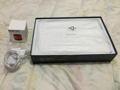 Cambio ordenador portatil de la marca prixton pantalla de 10,1 pulgadas nuevo en su caja me lo regalaron 00