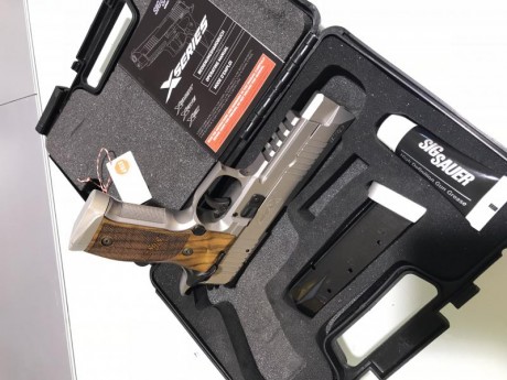 Por no usar, vendo pistola SIG SAUER último modelo XFIVE SERIES, tine poco mas de un año y habrá tirado 01