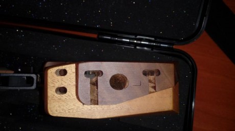 buenas tardes,vendo por abandono de la modalidad impresionante pistola feinwerkbau PX8, impecable ,cacha 12