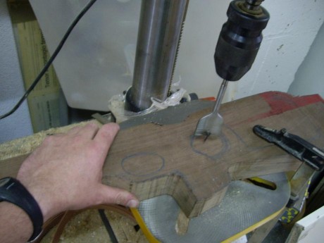 Bueno con permiso de wibols, publico la fabricación paso a paso de una culata segun mi criterio.

Hay 30