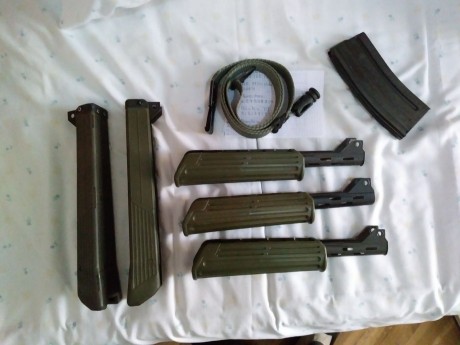 Vendo estos accesorios para Cetme L-LC en buen estado de conservacion.
1 guardamanos trapezoidades.
3 00
